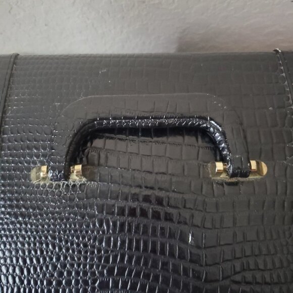 VTG Bentony embossed train case - Picture 7 of 16